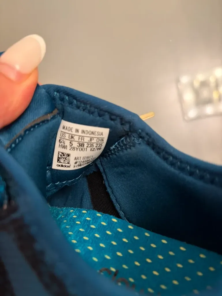 Used Adidas Cloudfoam Comfort bike — image 2 of 2
