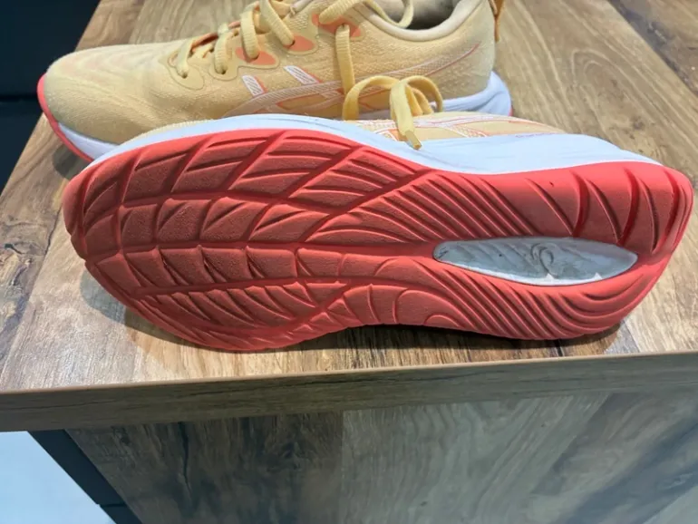 Used Asics Gel Cumulus 27 bike — image 3 of 3