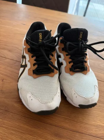 Käytetty Asics Gel-Quantum 360 bike — kuva 2 / 5