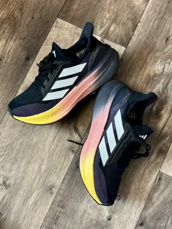 Gebrauchtes Adidas Ultraboost Light Boost bike — Bild 6 von 11
