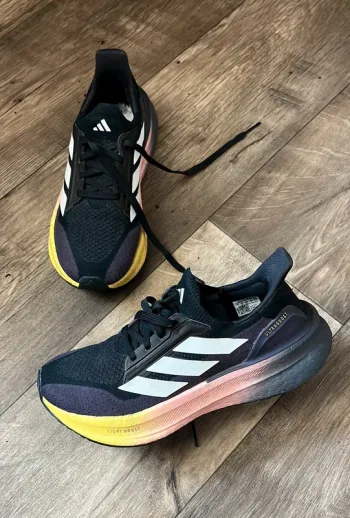 Gebrauchtes Adidas Ultraboost Light Boost bike — Bild 4 von 11