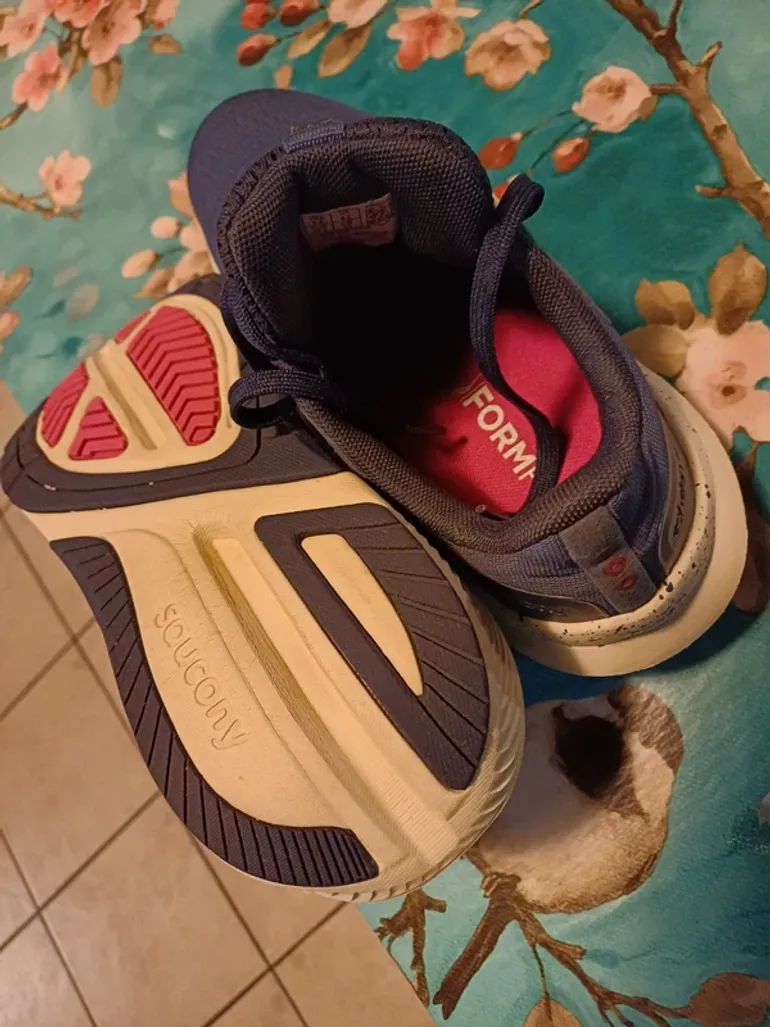 Käytetty Saucony Echelon 10 bike — kuva 2 / 4