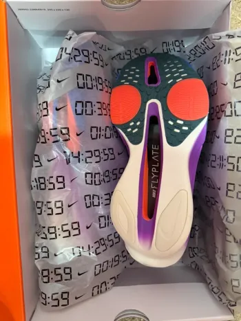 Used Nike Air Zoom Alphafly Next% 3 bike — image 2 of 4