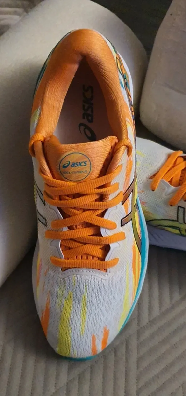 Used Asics Running Shoes bike — image 5 of 6