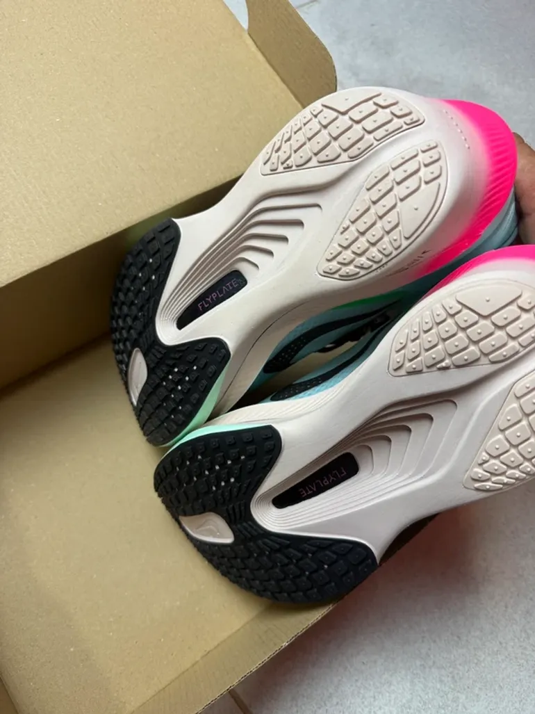 Used Nike Zoom Fly 6 bike — image 6 of 8