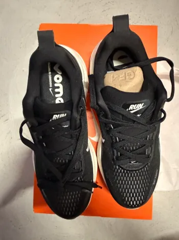Gebrauchtes Nike Vomero 18 bike — Bild 1 von 3