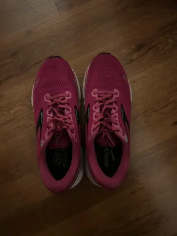 Used Brooks Running Shoes bike — image 1 of 4