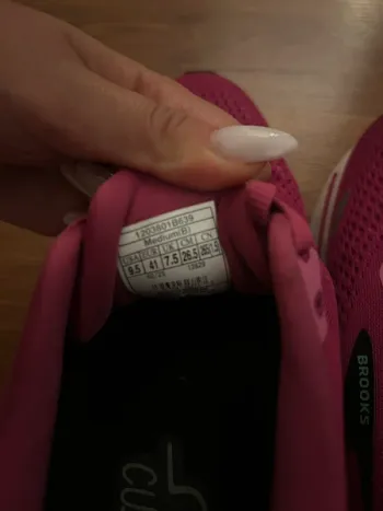 Used Brooks Running Shoes bike — image 3 of 4