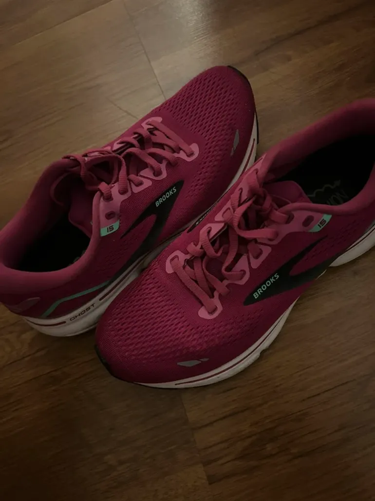 Used Brooks Running Shoes bike — image 2 of 4