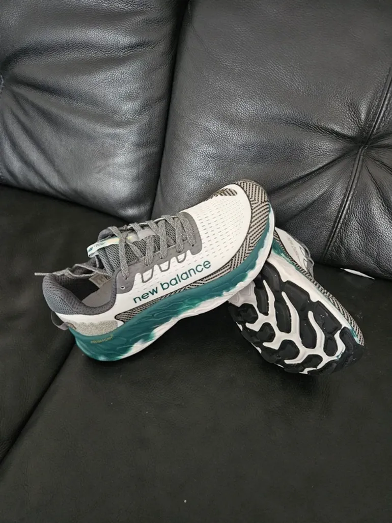 Used New Balance Fresh Foam bike — image 4 of 5