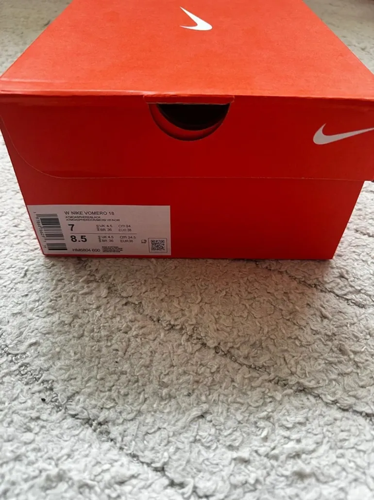 Used Nike Vomero 18 bike — image 8 of 8