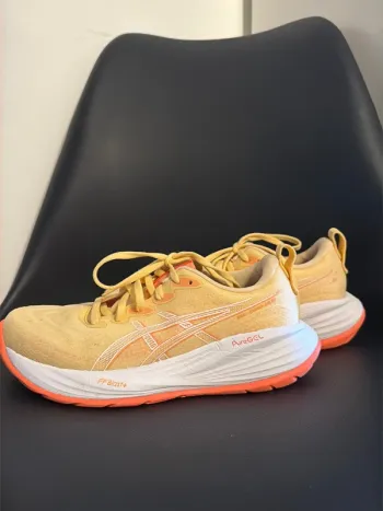 Asics Cumulus 27 bike usato — immagine 4 di 4