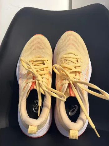 Asics Cumulus 27 bike usato — immagine 2 di 4