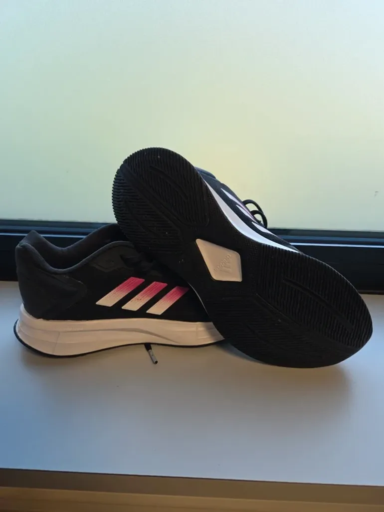 Used Adidas Running Shoes bike — image 3 of 4