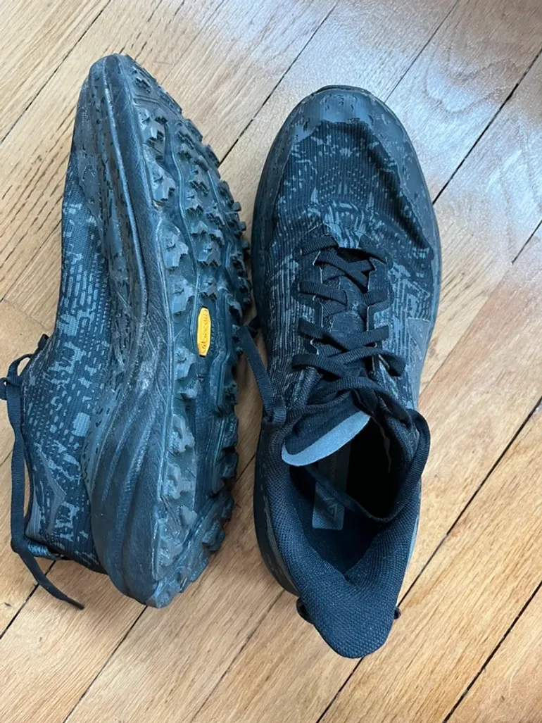Used Hoka Speedgoat GTX bike — image 2 of 5