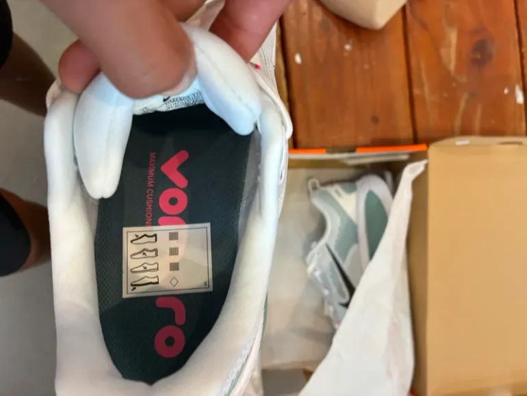 Used Nike Vomero 18 bike — image 8 of 8