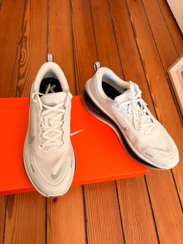 Brugt Nike Vomero Plus bike — billede 3 af 4