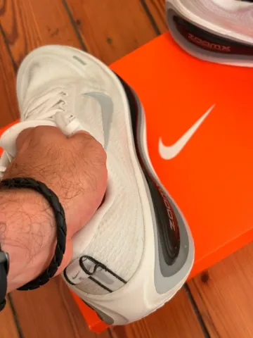 Brugt Nike Vomero Plus bike — billede 4 af 4