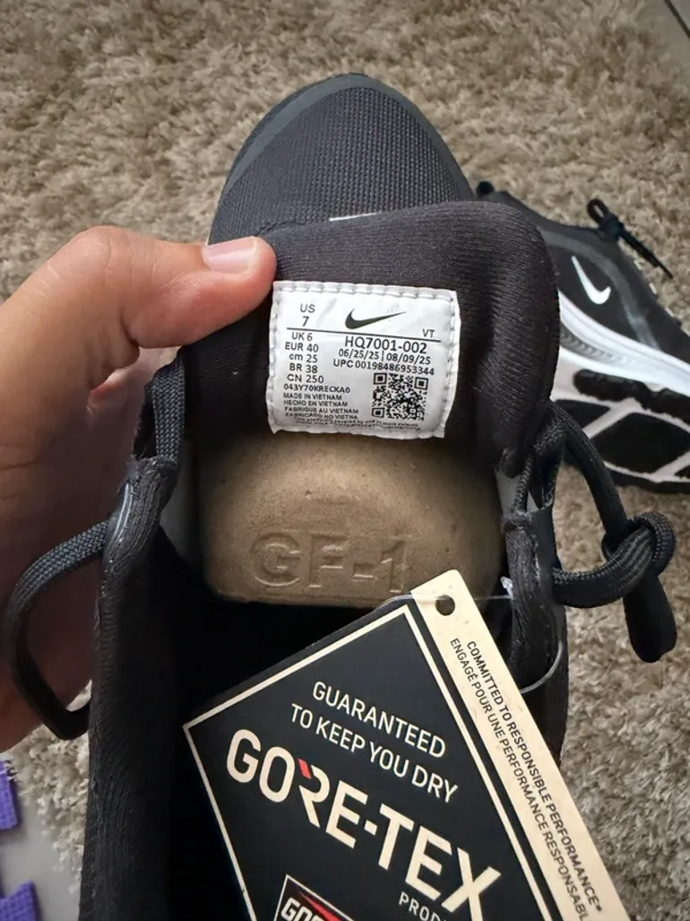 Used Nike Vomero 18 GTX Coretex bike — image 3 of 5