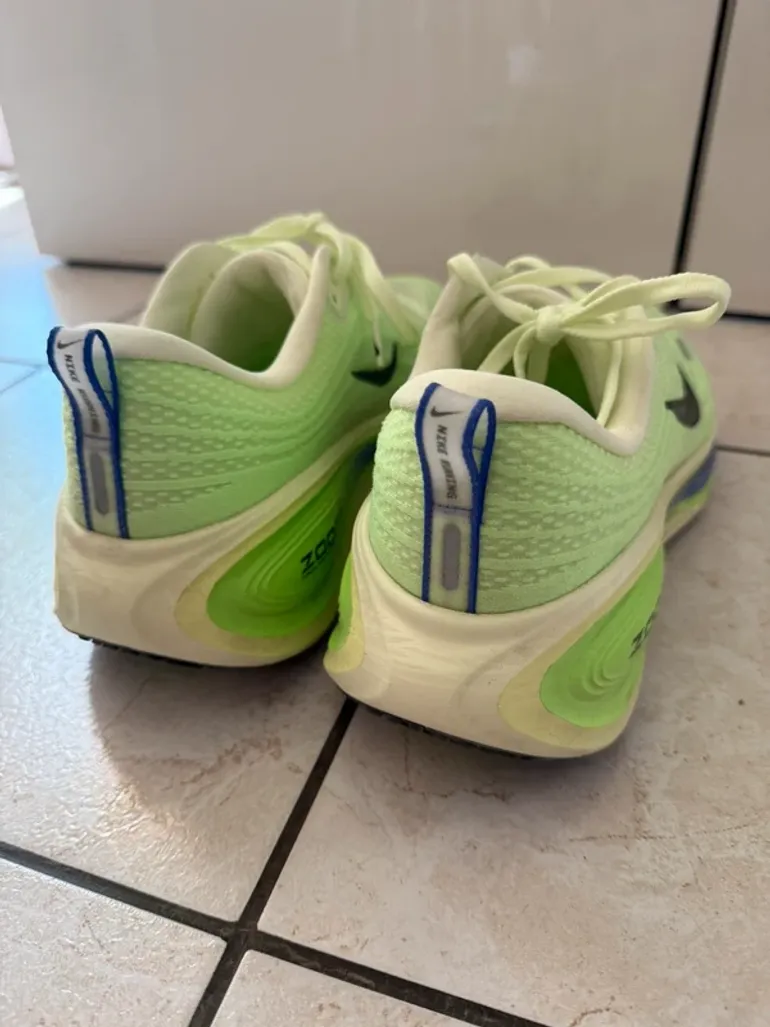 Used Nike Vomero plus bike — image 4 of 5