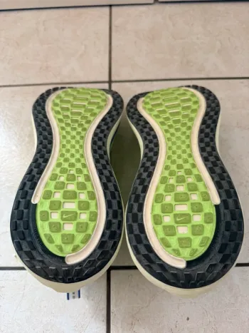 Used Nike Vomero plus bike — image 5 of 5