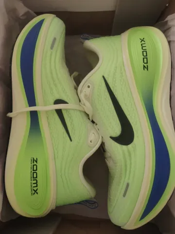 Used Nike Vomero Plus Running Shoes