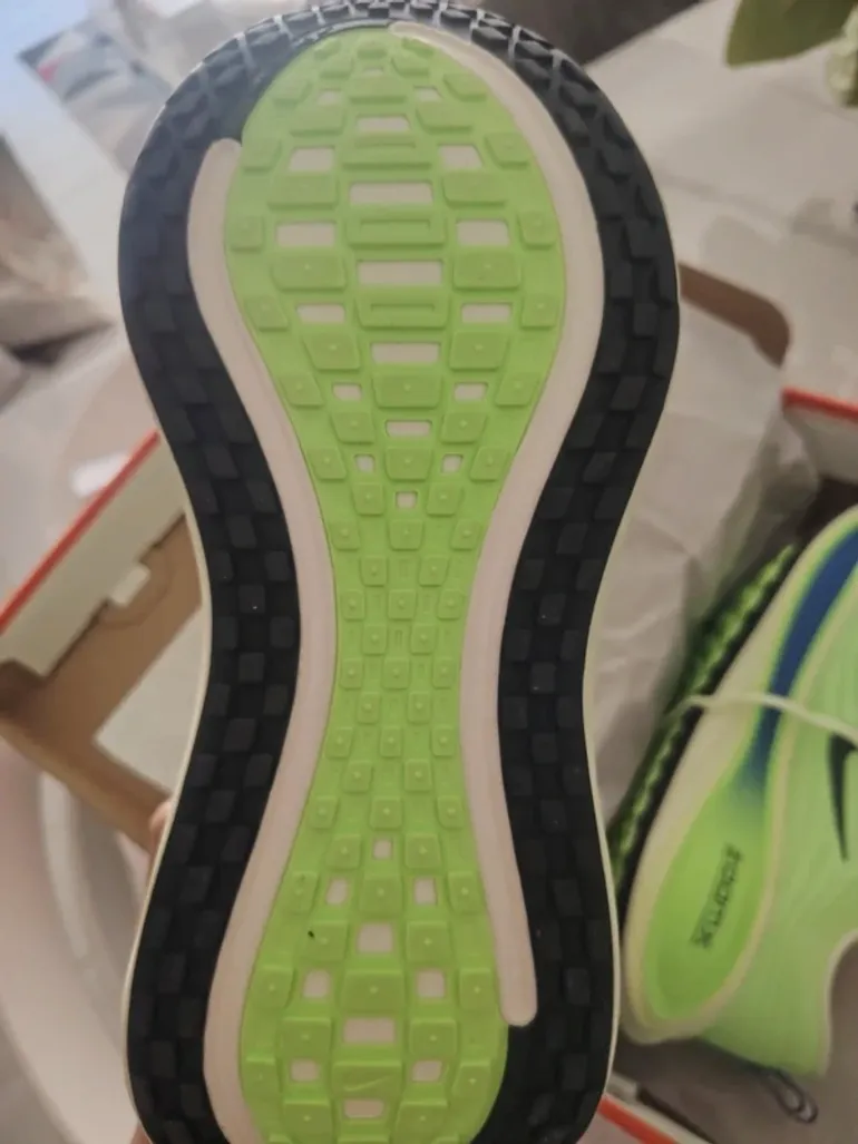 Použité Nike Vomero Plus bike — obrázek 3 z 4