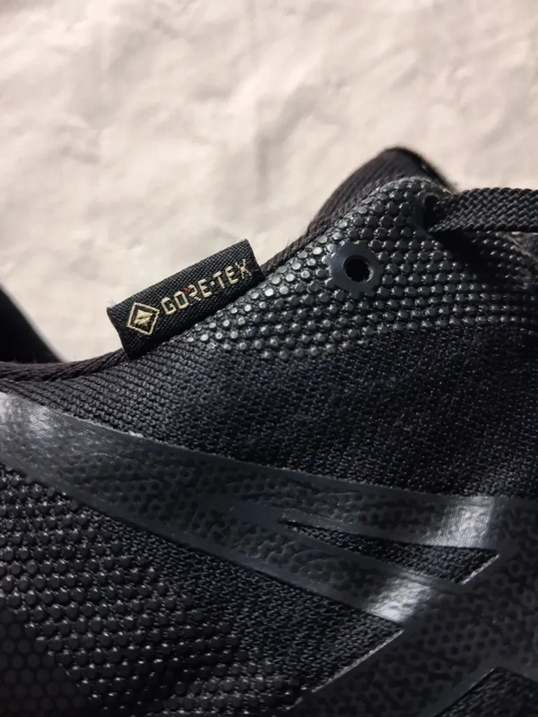 Used Asics Gel Trabuco 12 GTX bike — image 7 of 9