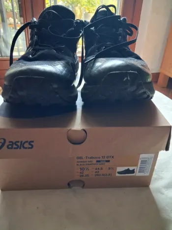 Used Asics Gel Trabuco 12 GTX bike — image 1 of 9