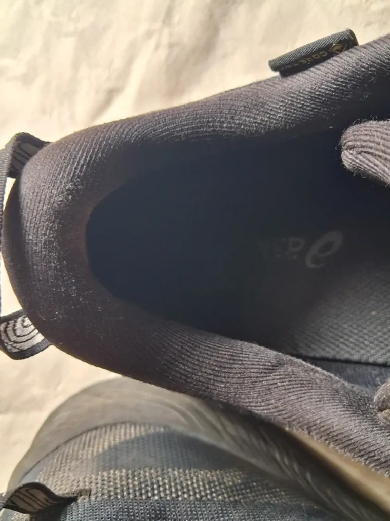 Used Asics Gel Trabuco 12 GTX bike — image 6 of 9