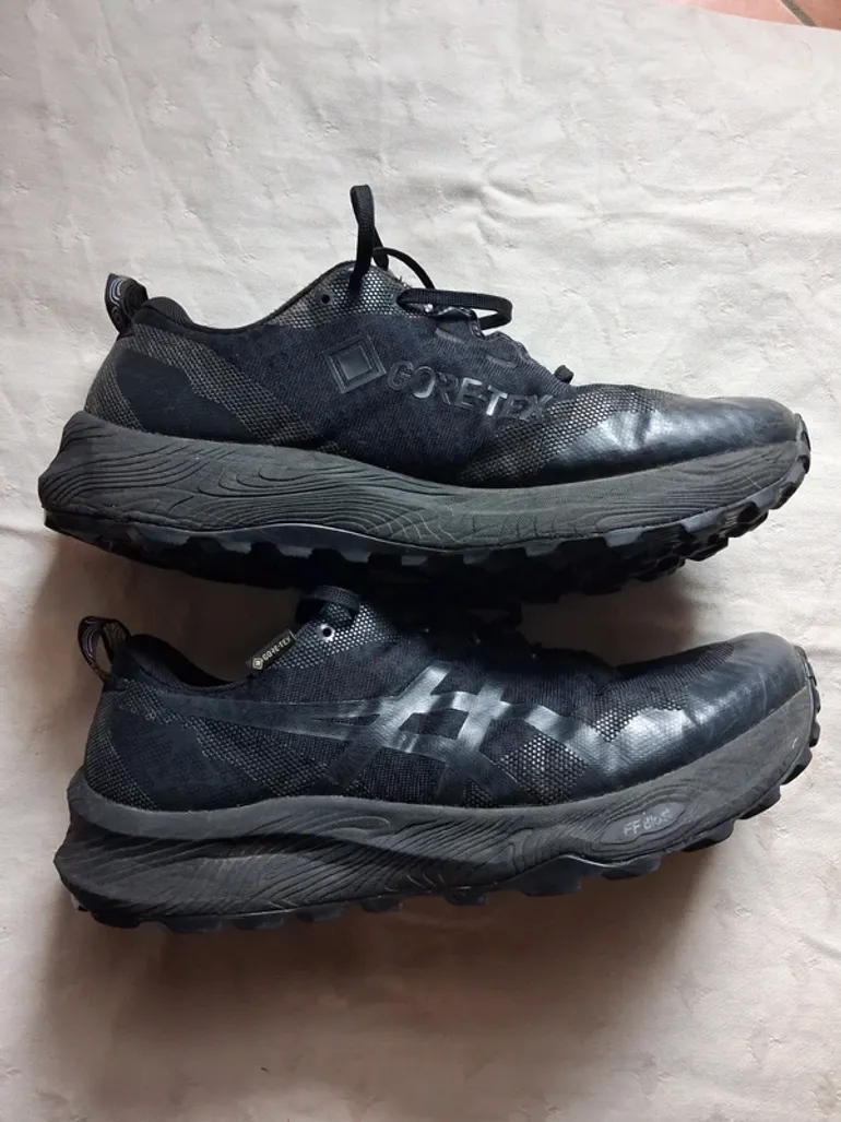 Used Asics Gel Trabuco 12 GTX bike — image 3 of 9