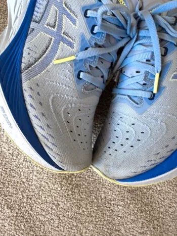Gebrauchtes Asics Gel Novablast 4 bike — Bild 3 von 12