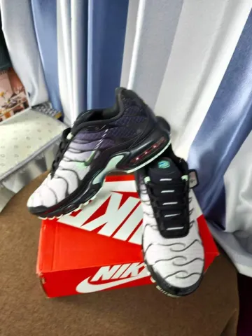 Used Nike Air TL Running Shoes