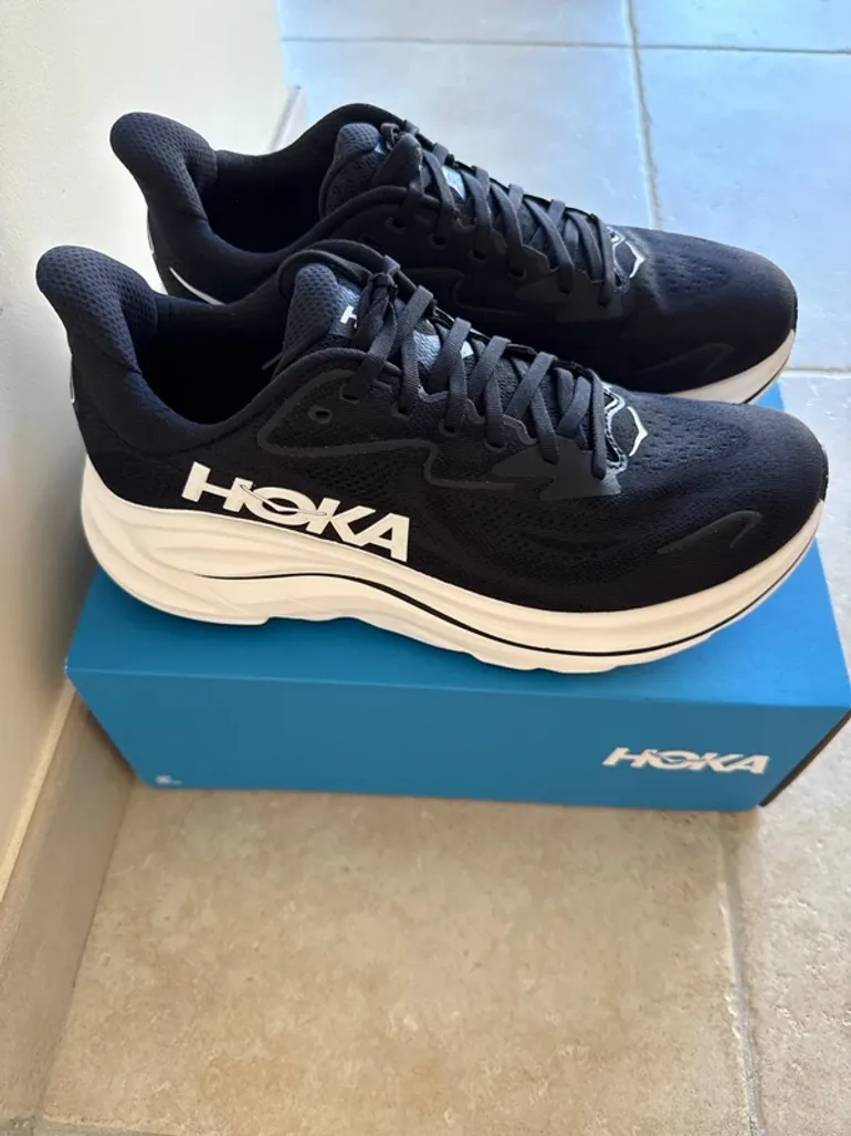 Used Hoka Clifton 10 bike — image 2 of 6