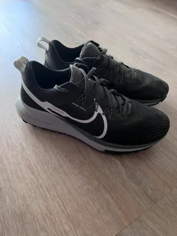 Used Pegasus React Trail 4 Running Shoes