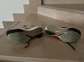 Używany Saucony Endorphin Elite 2 bike — zdjęcie 4 z 4