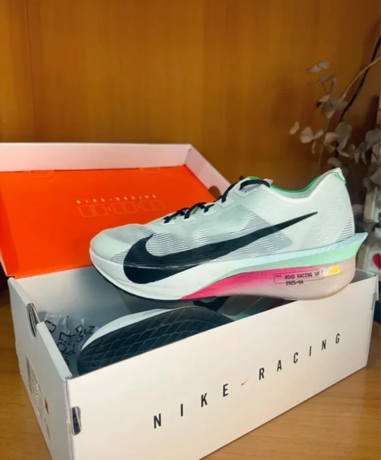 Used Nike Vaporfly 4 bike — image 2 of 6