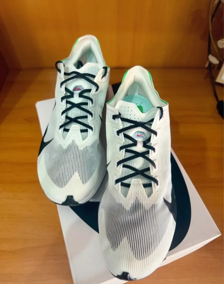 Used Nike Vaporfly 4 bike — image 3 of 6