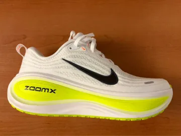 Used Nike Vomero Running Shoes