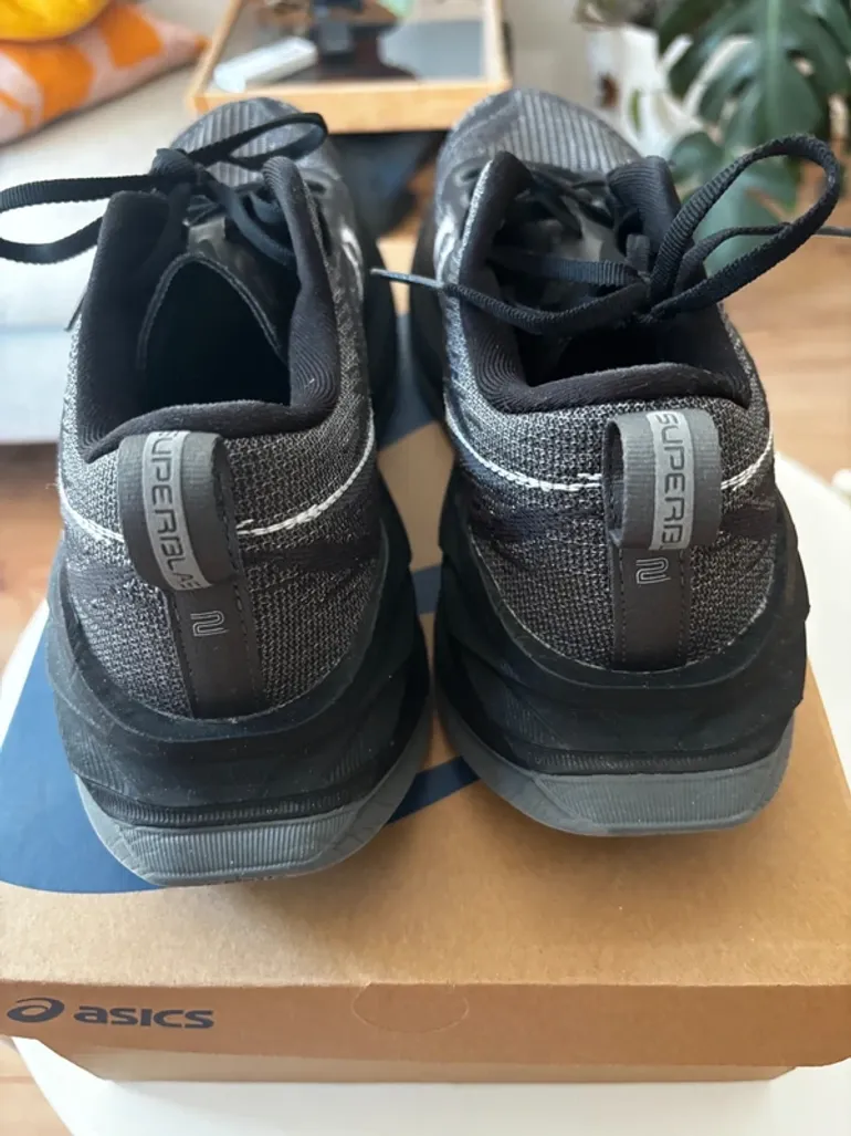 Used Asics Superblast 2 bike — image 2 of 7