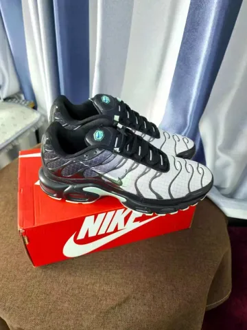 Used Nike Air TL Running Shoes