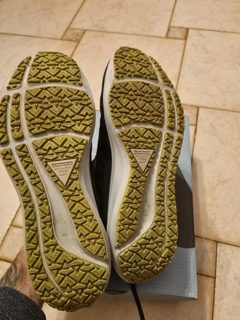 Použité Nike Air Zoom Pegasus 39 Shield bike — obrázek 2 z 5