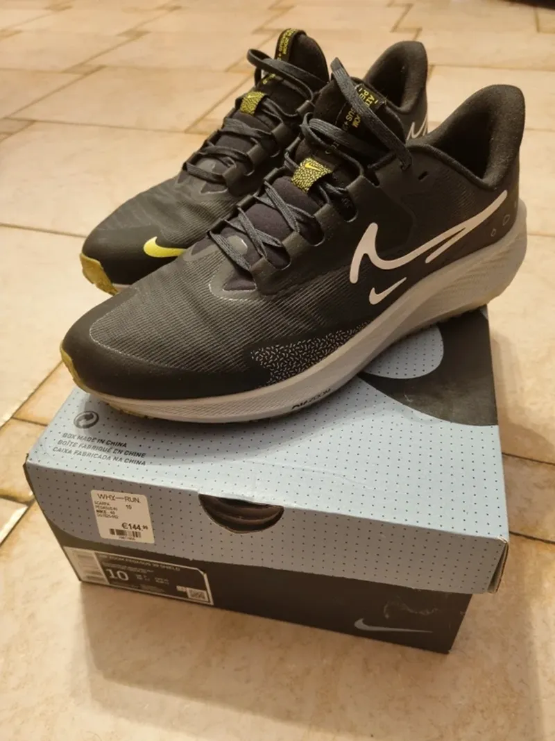 Used Nike Air Zoom Pegasus 39 Shield Running Shoes