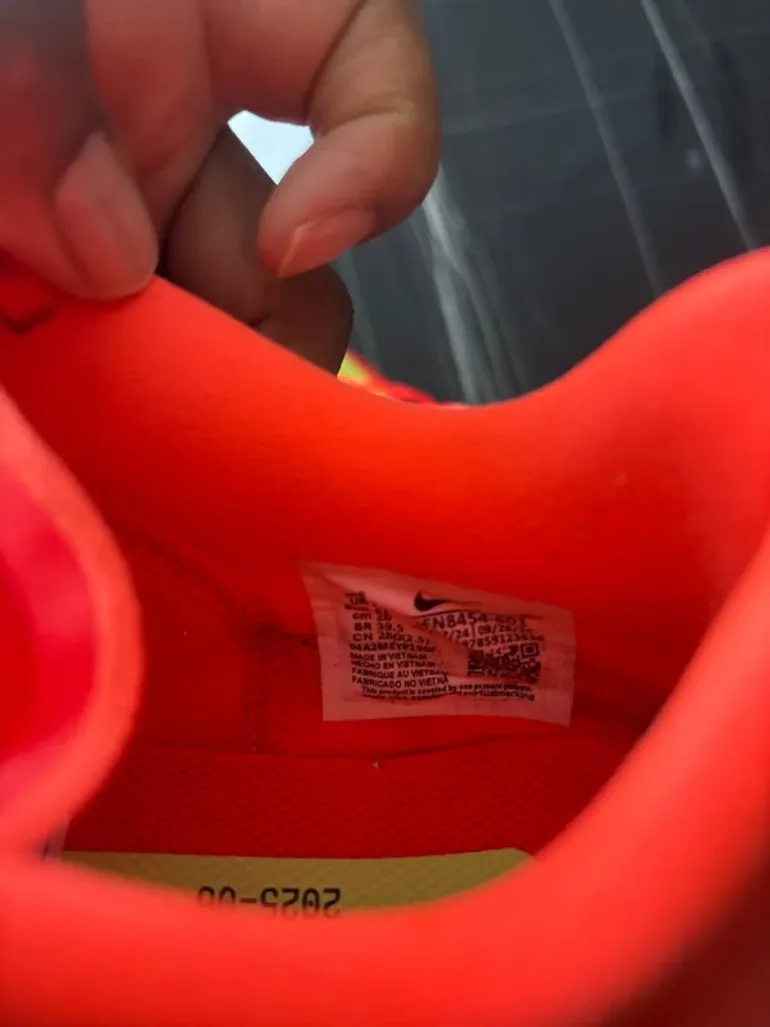 Used Nike Zoom Fly 6 bike — image 4 of 4