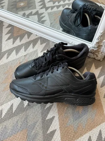 Used Saucony Exite Le9 bike — image 1 of 8