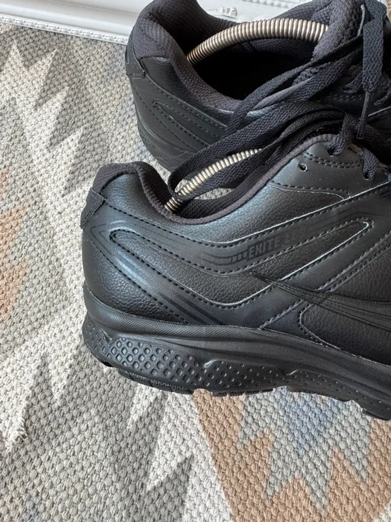 Used Saucony Exite Le9 bike — image 3 of 8