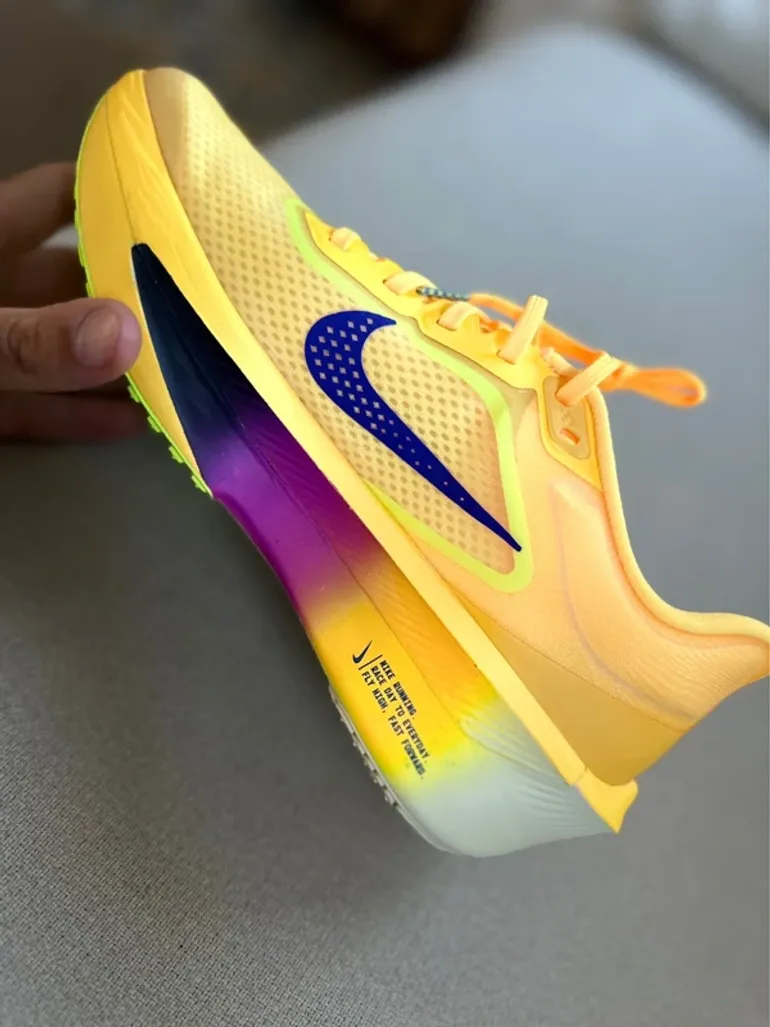 Używany Nike Zoom Fly 6 bike — zdjęcie 3 z 6