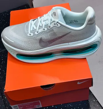 Used Premium Vomero Running Shoes
