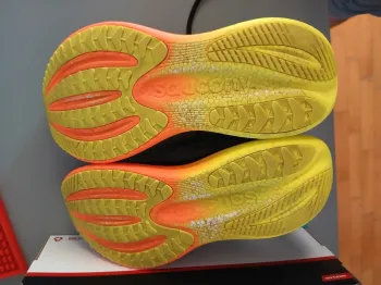 Used Saucony Triumph 23 bike — image 11 of 14