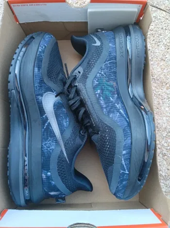 Used Premium Air Zoom Pegasus bike — image 1 of 2